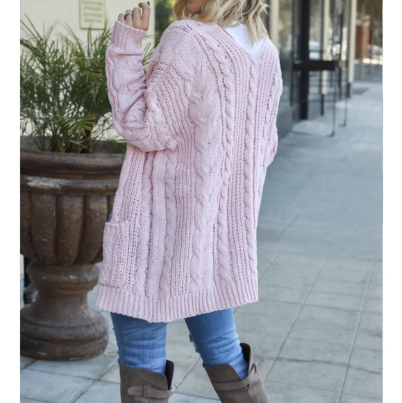 Blush Chunky Cable Knit Cardigan - Picture 4 of 5